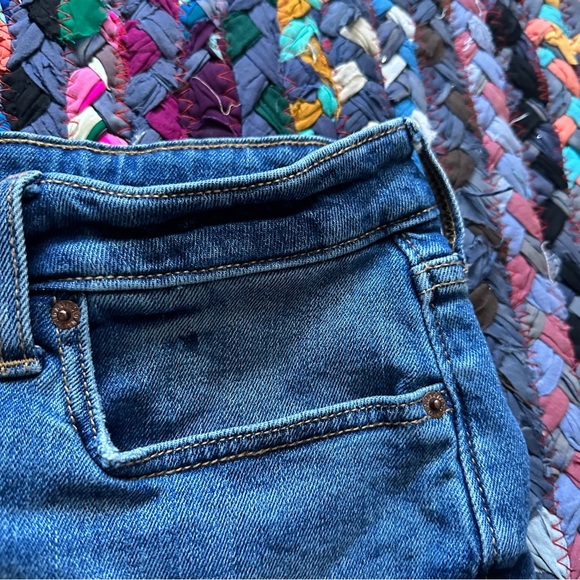 Old Navy OG Straight High Rise Blue Denim Distressed Jean Shorts Women’s Size 14 - Picture 5 of 14